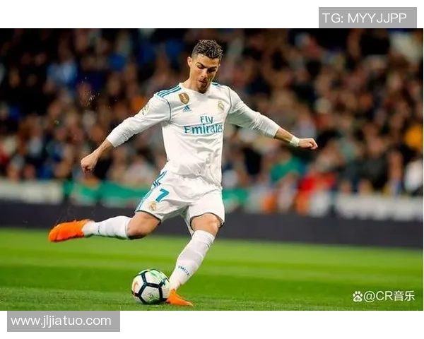 足球明星C罗手机壁纸精选让你的手机屏幕闪耀他的风采与魅力